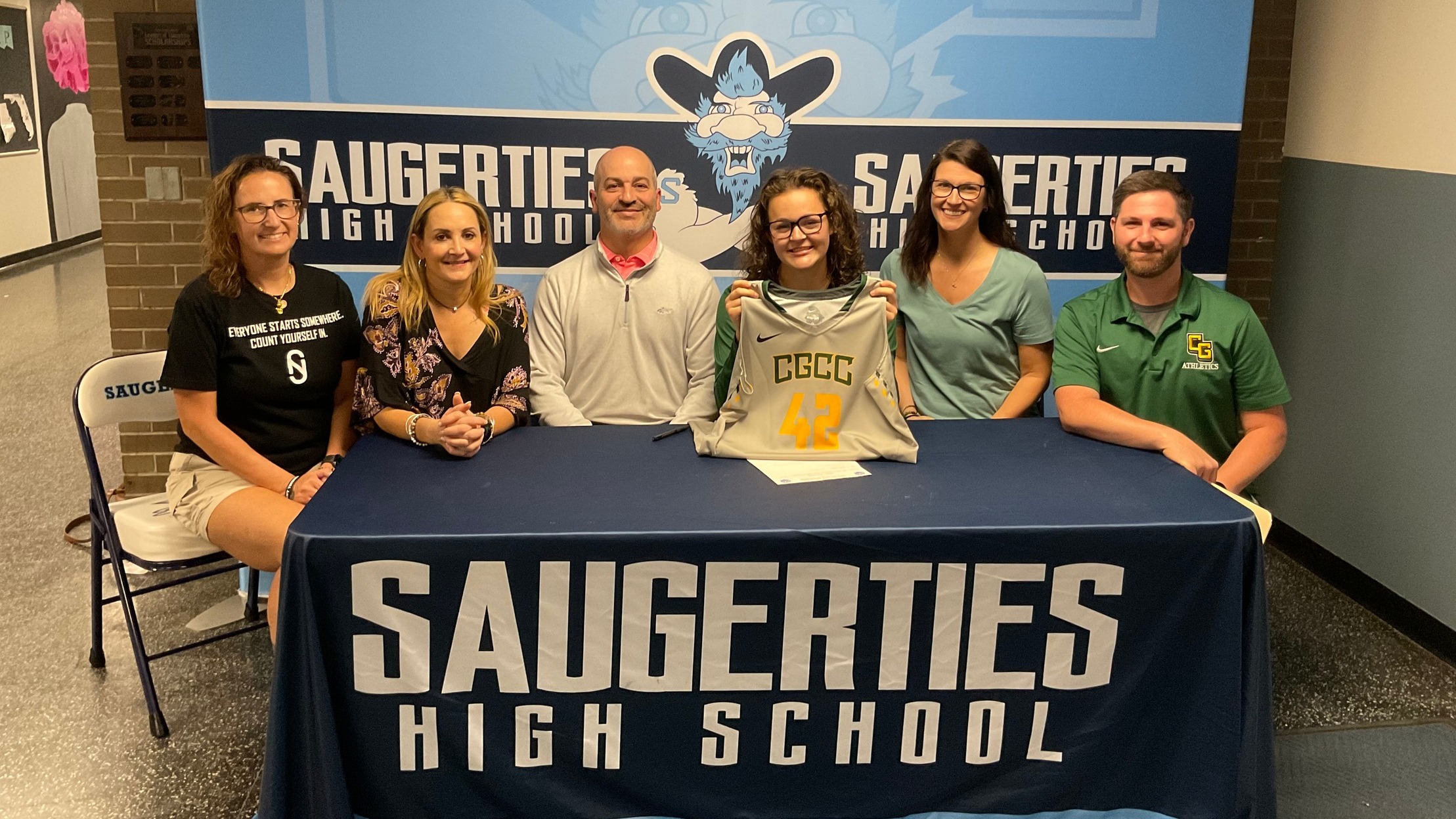 Women's Basketball Signs Madilin Green from Saugerties HS